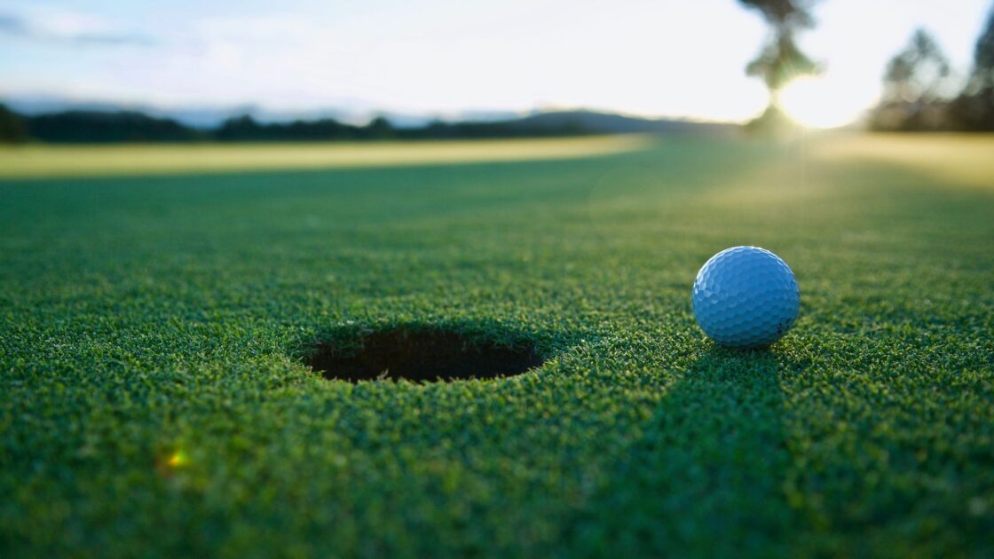 pitch and putt golf